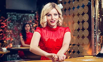 Biểu tượng cúp và các giải đấu đa dạng